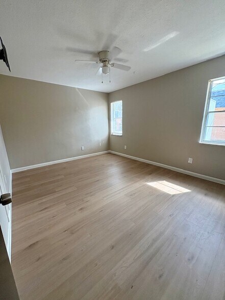 Building Photo - 149 New York Ave