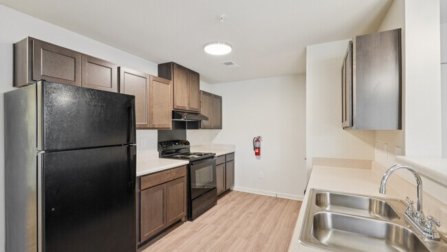 Building Photo - South Emerson Hills