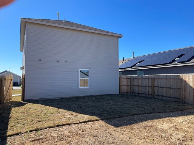 Building Photo - Charming 4BR/2BA in St. Hedwig – Open Floor Plan & Private Backyard