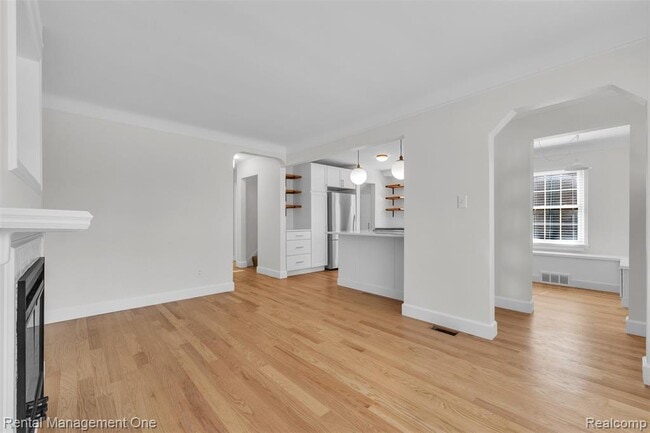 Building Photo - 2711 Dorchester Rd