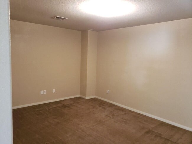 Building Photo - 15810 Sheldon Ridge Way