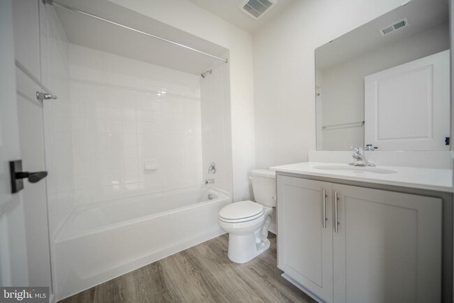 Building Photo - 442 Whirl Ln