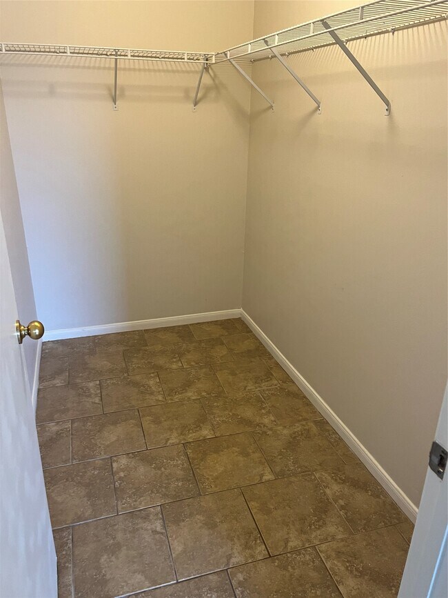 Building Photo - 3606 Starbridge Pointe Ln