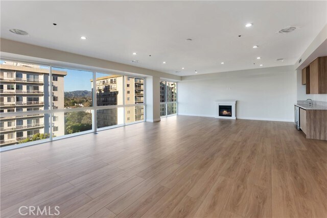 Building Photo - 10750 Wilshire Blvd