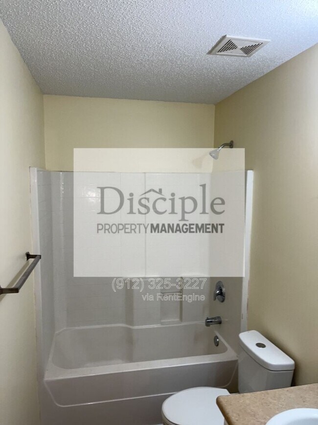 Building Photo - 295 Creekside Cir