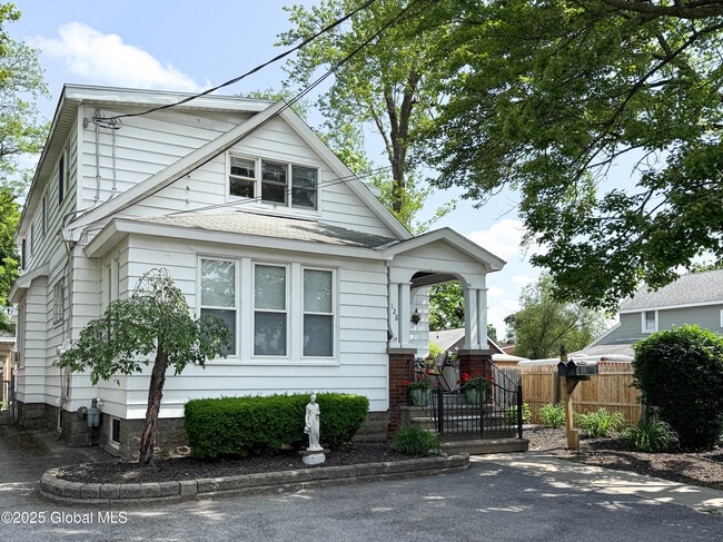Primary Photo - 128 Mariaville Rd