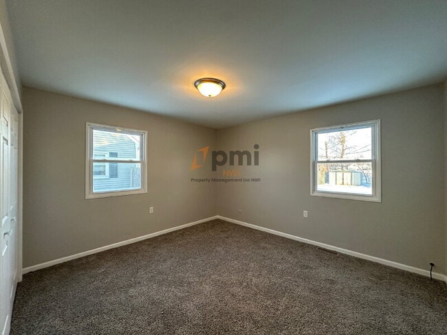 Building Photo - 333 Midway Dr