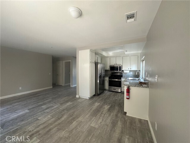 Building Photo - 17175 Micallef St