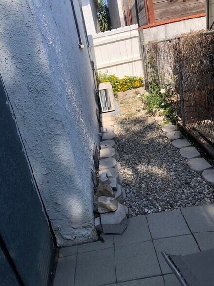 Building Photo - 24324 Lomita Dr