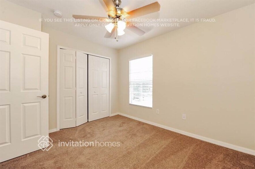 Building Photo - 5901 Grand Loneoak Ln
