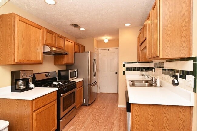 Building Photo - 13361 Harpley Ct