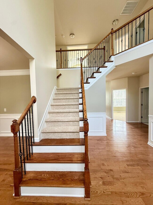 Building Photo - 1009 Providence Forest Dr