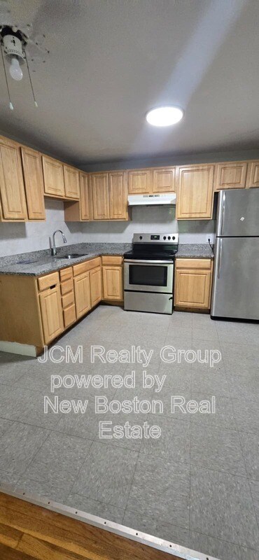 Building Photo - 572 Cummins Hwy