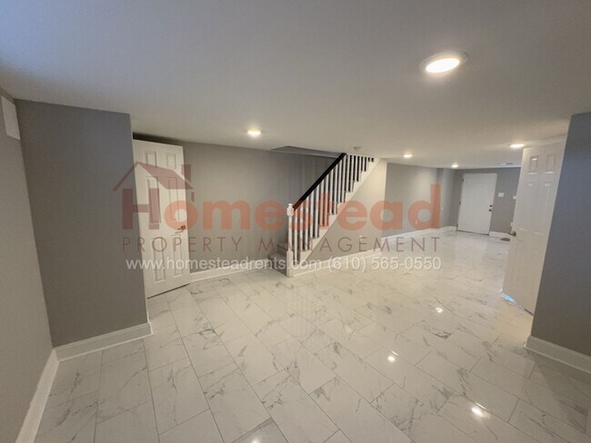 Building Photo - 3 BEDROOM HOME FOR RENT IN LANSDOWNE