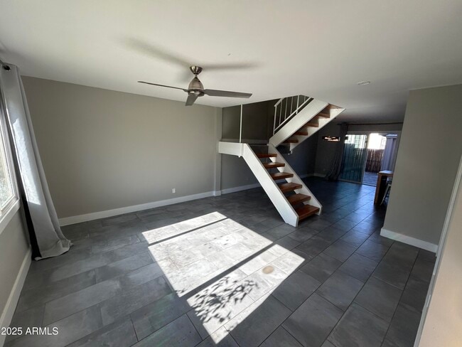 Building Photo - 2927 E Fairmount Ave