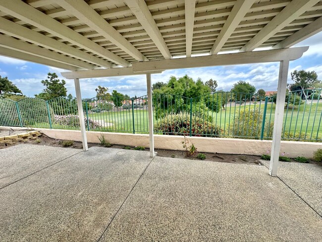 Building Photo - Beautiful Home in Gated Community of Los R...