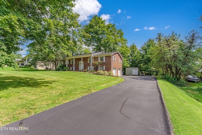 Building Photo - 9528 Gulf Park Dr