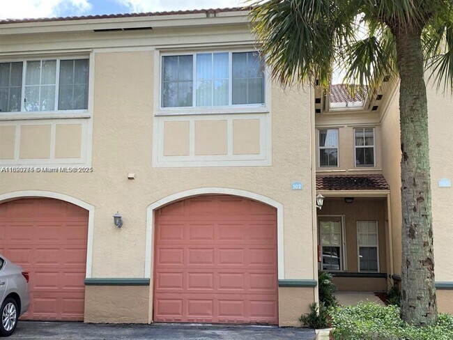 Building Photo - 2424 Centergate Dr