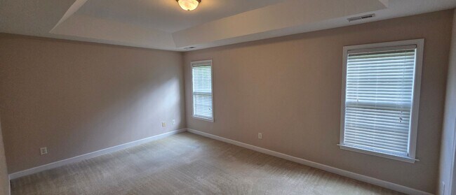 Building Photo - 4049 Clinard Ave