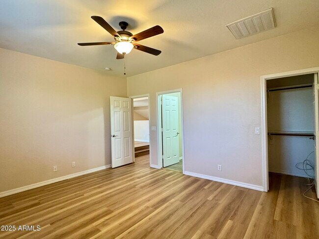 Building Photo - 2671 S Dragoon Dr