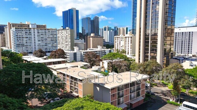 Building Photo - 933 Kaheka St