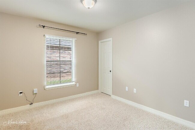 Building Photo - 2330 Tallgrass Cir