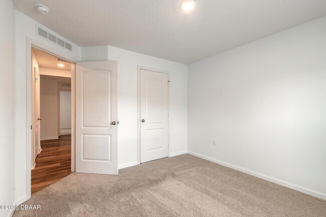 Building Photo - 1009 Rosetta Dr