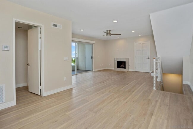 Building Photo - 1618 Haydn Dr