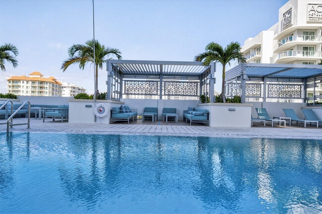 Building Photo - 153 N Seabreeze Blvd