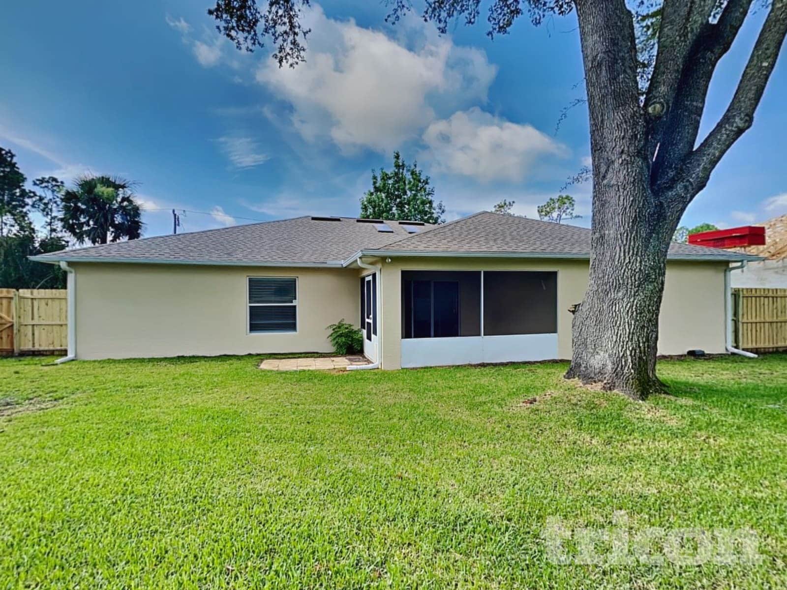 Building Photo - 95 Putter Dr