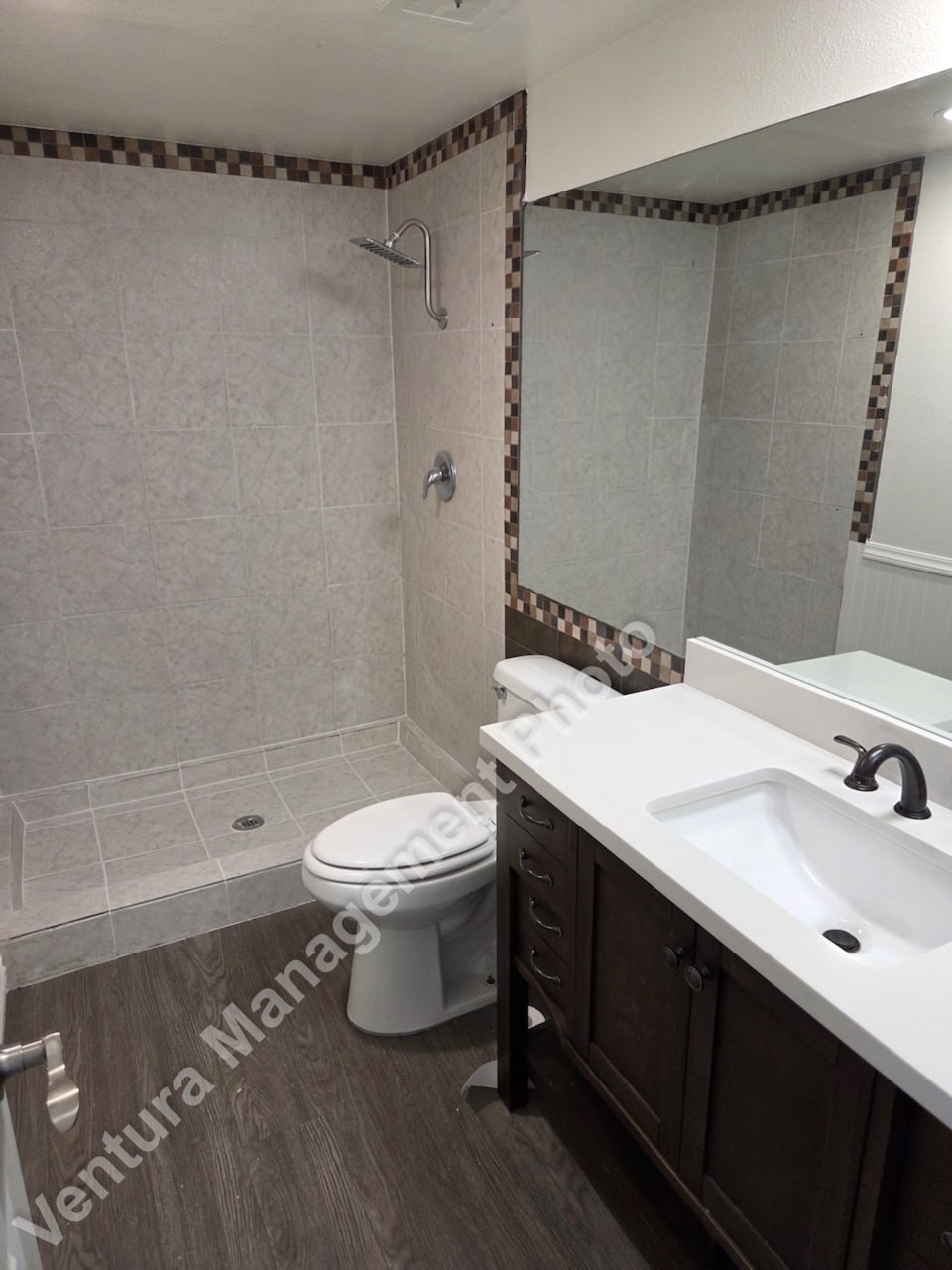 Building Photo - 2333 Lawnview Ct