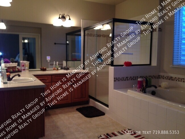 Building Photo - 6015 Wild Bill Way