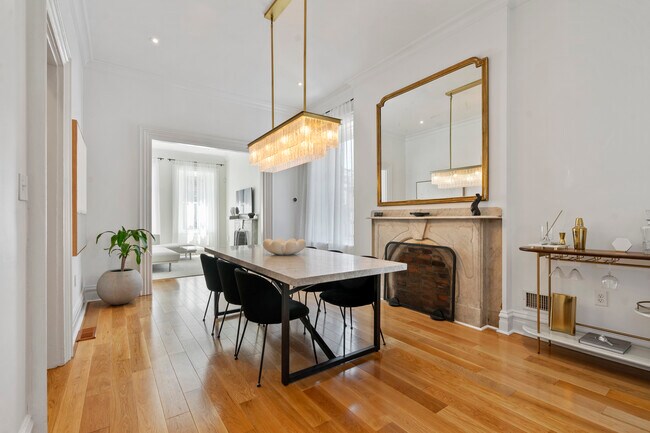 Building Photo - 243 45th St