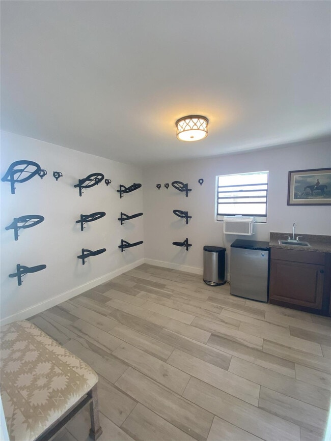 Building Photo - 2315 Deer Run Blvd