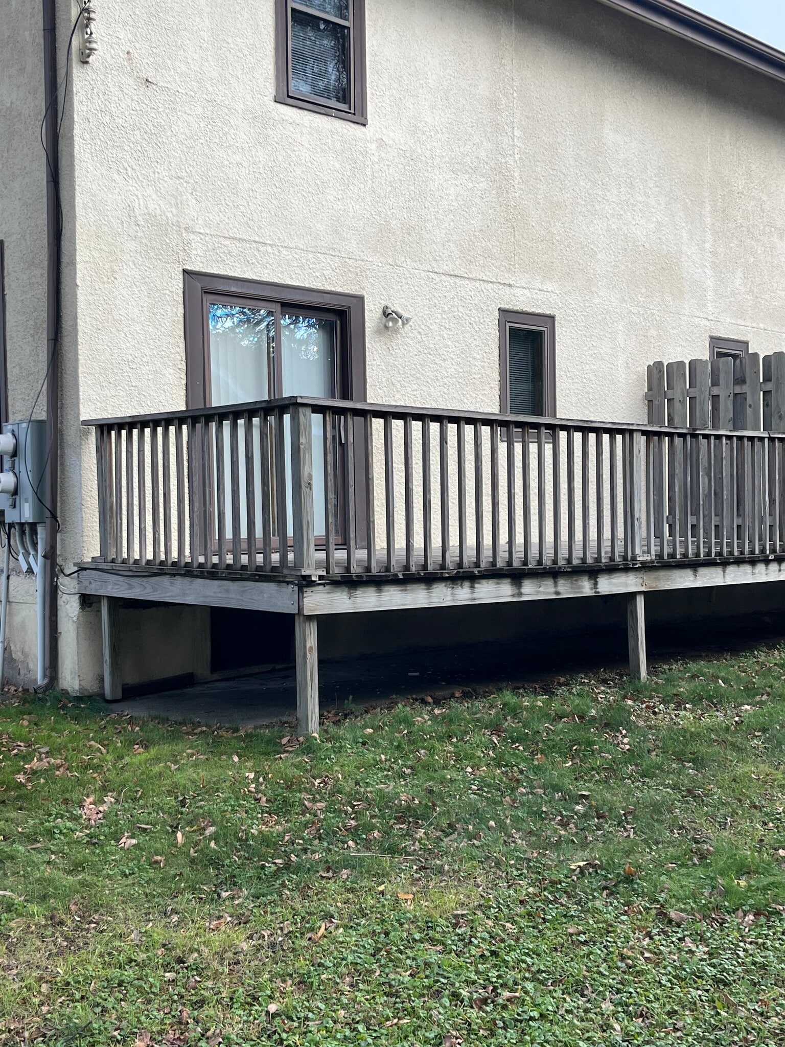 Large back Deck - 401 9th St S