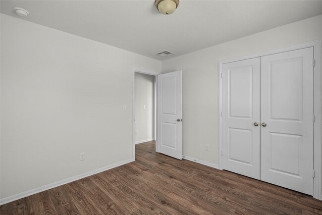 Building Photo - 416 Magnolia Ln