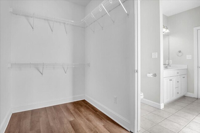 Building Photo - 164 Backfield Pl