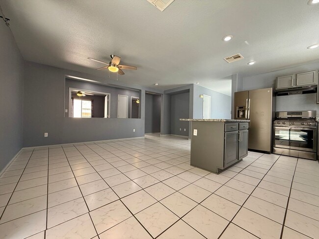 Building Photo - Northwest/Centennial Hills - 3BD SINGLE STORY HOME, GRANITE COUNTER TOPS, STAINLESS STEEL APPLIAN...