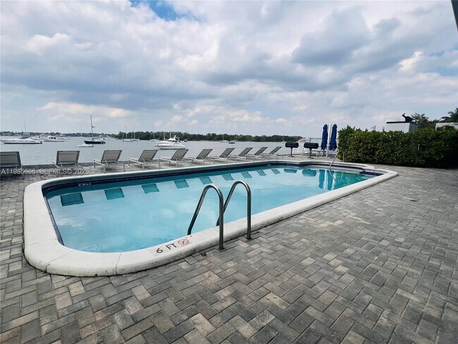 Building Photo - 7928 West Dr