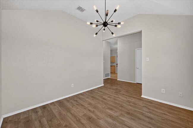 Building Photo - 844 Canyon Cove Dr