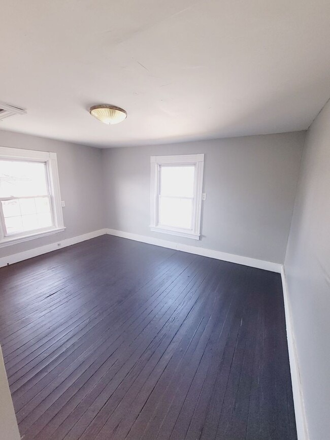 Building Photo - Two-Bedroom Single Family Home in Downtown Lynchburg
