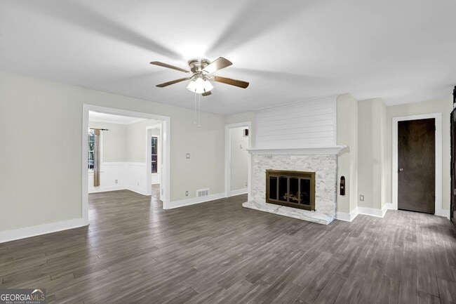 Building Photo - 2683 Ashworth Cir