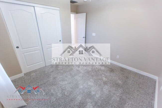 Building Photo - 23658 S 210th Pl