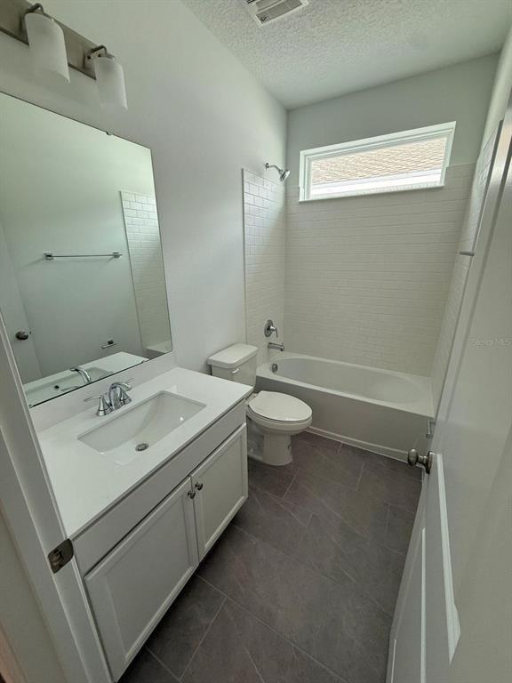 Building Photo - 15144 Field Daisy Dr