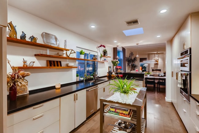 Building Photo - 6834 N 17th Pl