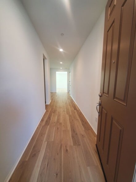 Building Photo - 13328 Macaw Pl