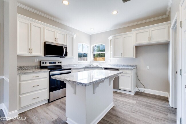 Building Photo - 111 Songbird Ln