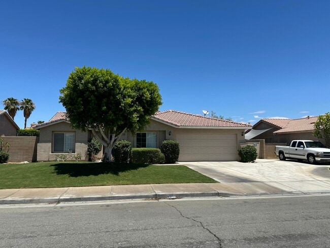 Building Photo - 79900 Independence Way