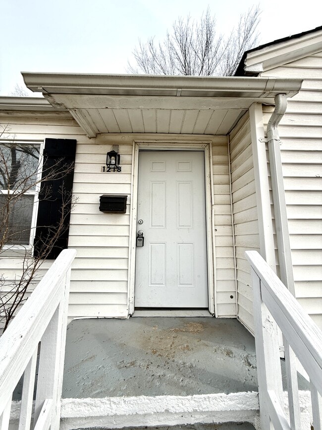 Building Photo - 1218 G St NW