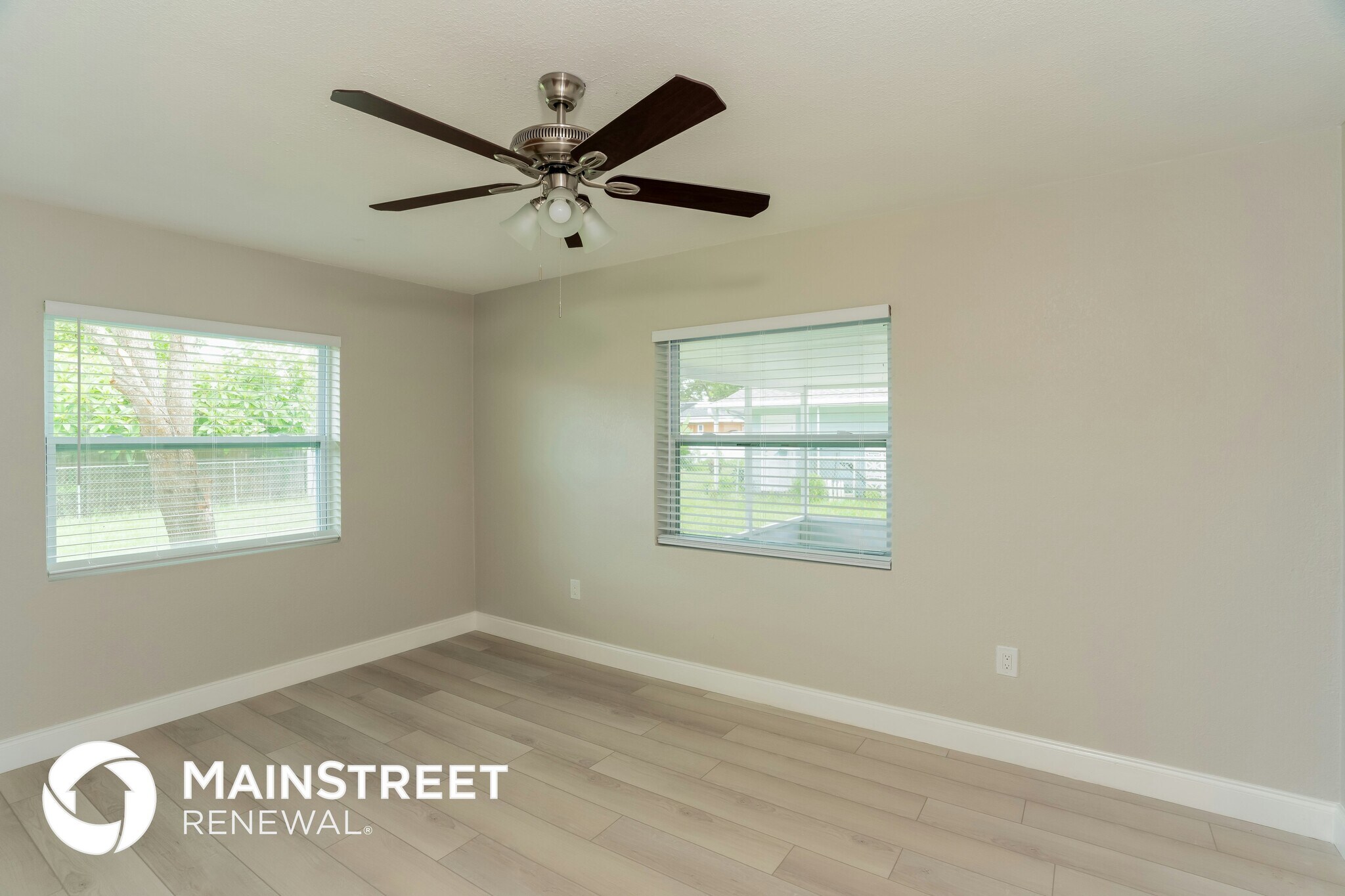 Building Photo - 1310 30th St W